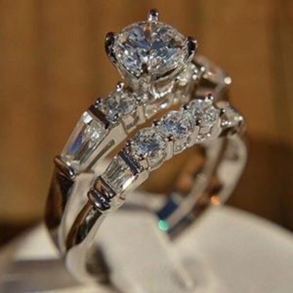 NEW 2PC 18K White Gold Diamond Wedding Ring Set